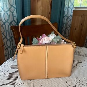 Elegant Tan Handbag